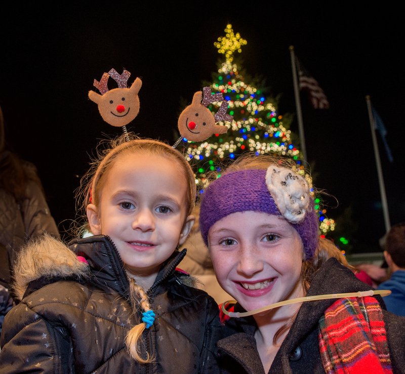 Crowds abound in Rehoboth Beach for the Tree Lighting Cape Gazette